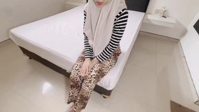 POV I Invited my Malaysia Step Sister to have a Secret Date. Hijab Melayu