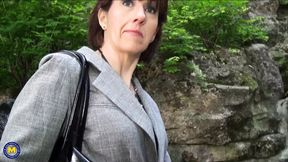 jogo do bt - Mature Sophie Pasteur is fucked up the ass by the landlord