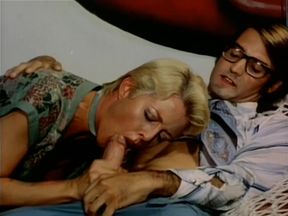 Short-haired retro MILF gagging on thick dick