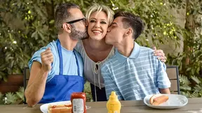 Sexy - Desperate Stepmom Dee Williams With Massive Jugs Begs Her Stepson To Impregnate Her