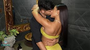 Hot encounter with a waiter in a restaurant restroom - Mariana Martix & Danner Mendez