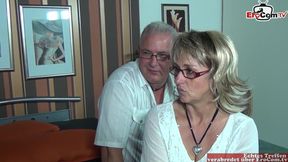 Mature chubby German housewives with glasses and saggy tits share a cock in threesome