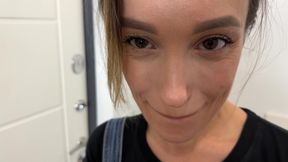 Pizza Delivery Girl From Sexdater Fucked in the Hallway While Wife Was at Work.