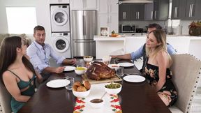Thanksgiving Turns Me On - S40:E18